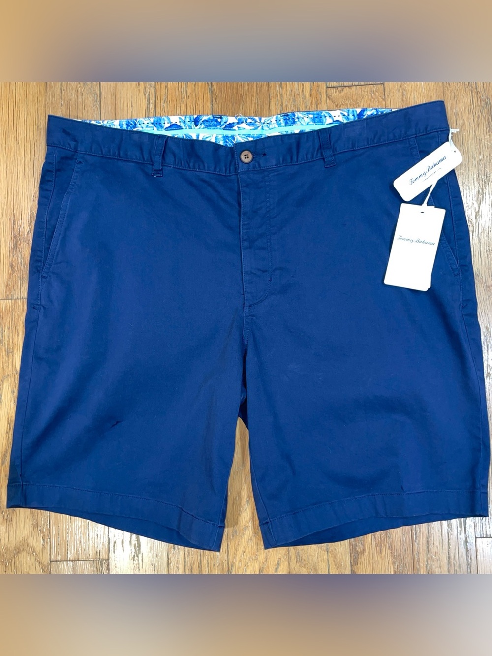 Tommy Bahama Boracay Shorts Men's 40 Navy Chino 9” Inseam $99  NEW